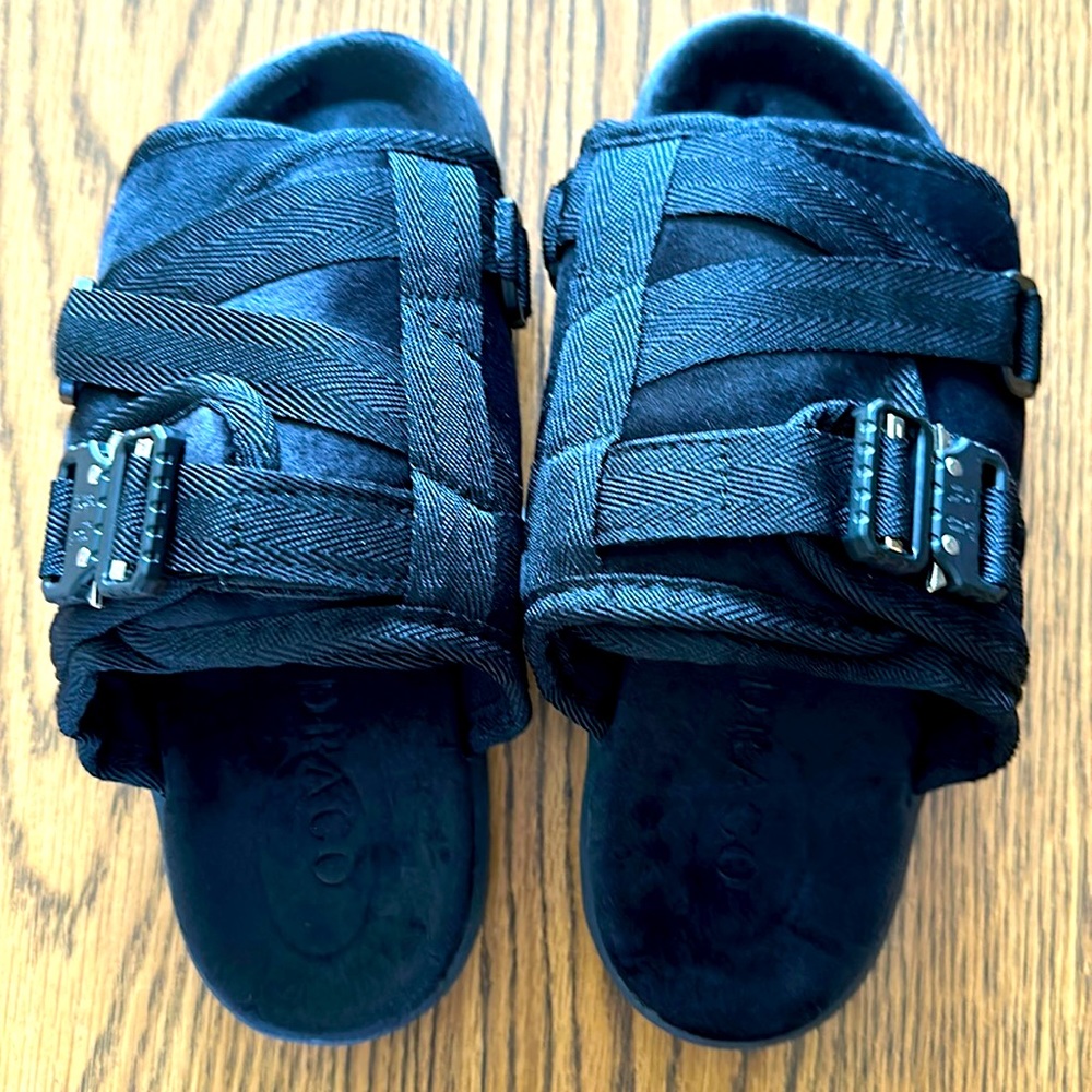 Black Draco Slides Size 5
